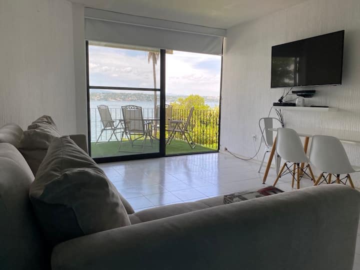 Departamento Con Acceso Al Lago Y Terraza - Tequesquitengo