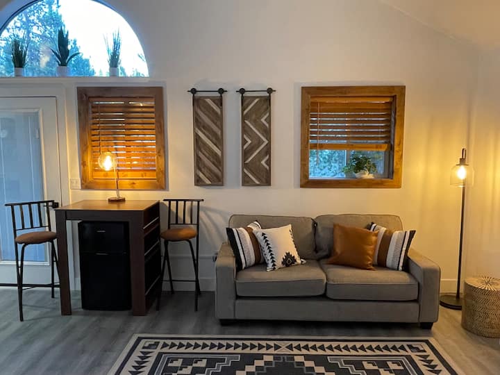 Comfortable condo where adventure awaits. Condominiums for Rent in