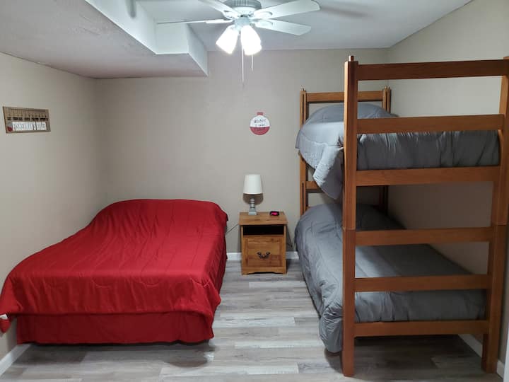 Dhomë gjumi 'Peshkimi' (krevat dopio dhe krevate tek)