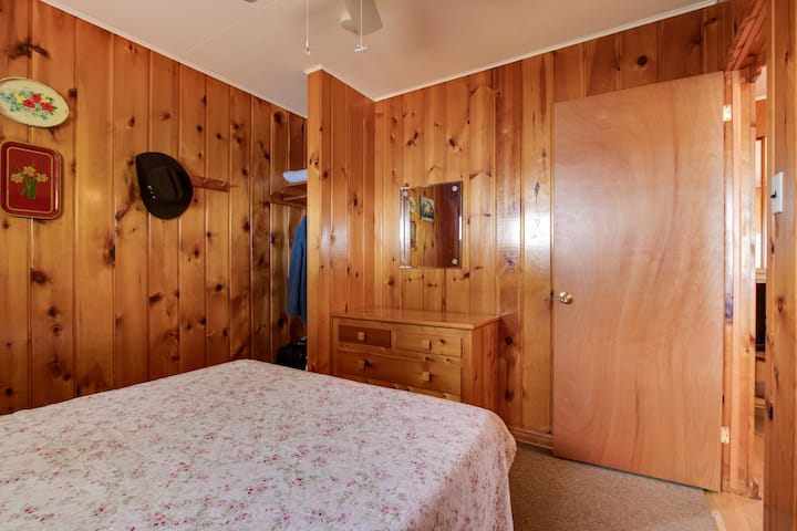 Chata s 3 manželskými posteľami