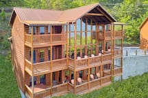 Luxe Chalet • Million $ Views • Theater • Hot Tub rental in Gatlinburg