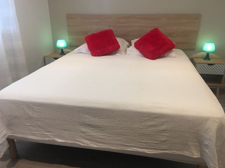 2/4 Pers - Plages 400m - Parking Privé - Golfe-Juan