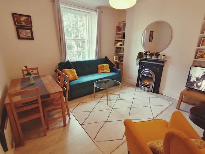 Beautiful 1-bedroom Apartment In Heritage Building - Edinburgh