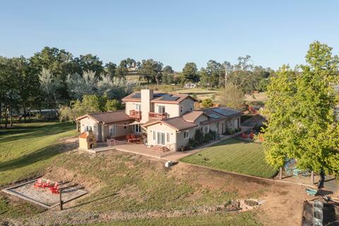 Sleeps 12 Pet-Friendly Next to Amador Top Wineries