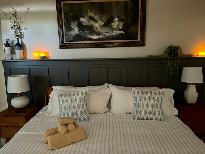 Main Bed Room King Bed