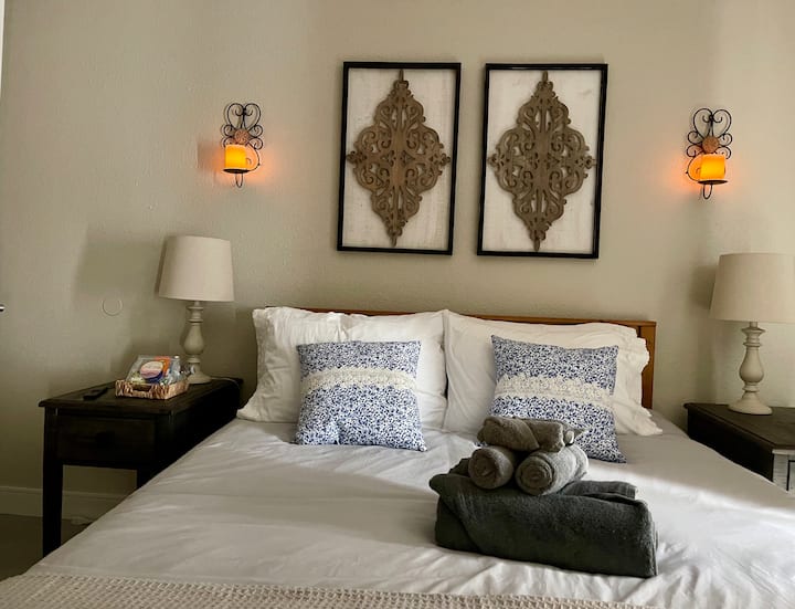 Bedroom Three Queen Bed