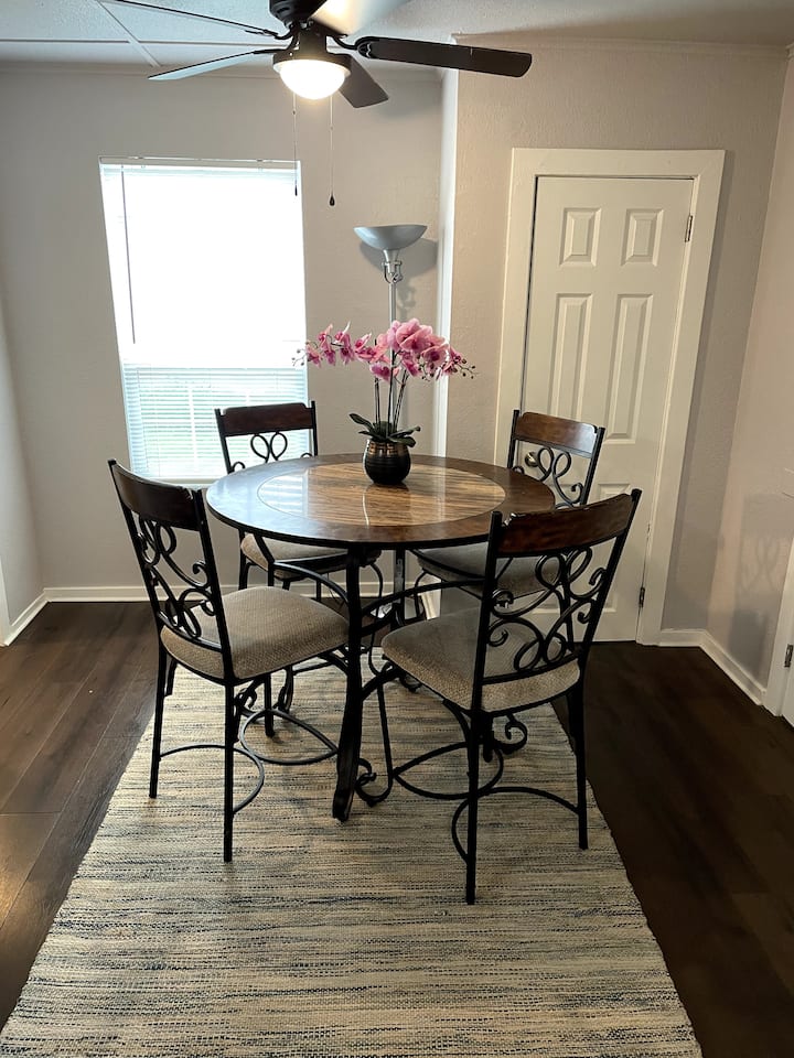 Top 8 Airbnb Vacation Rentals In Lemoore, California Updated 2024