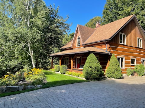 Highland House Retreat- Luxury Log Home