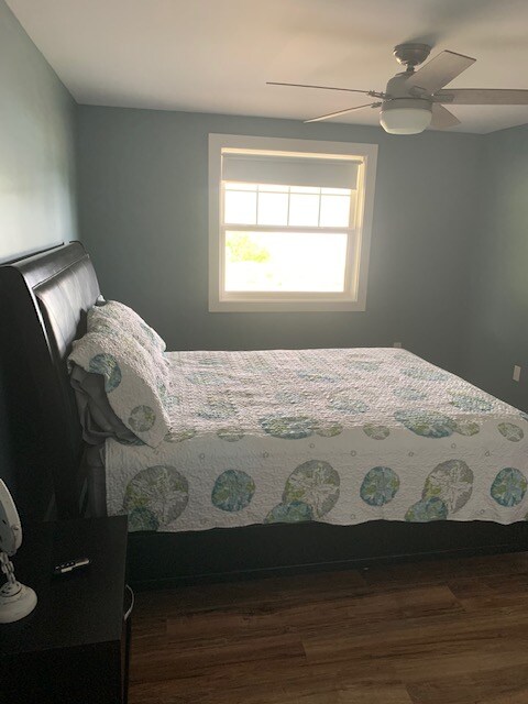 Queensize bed, slaapkamer 2 op de benedenverdieping.
Met een prachtig uitzicht vanaf je kussen