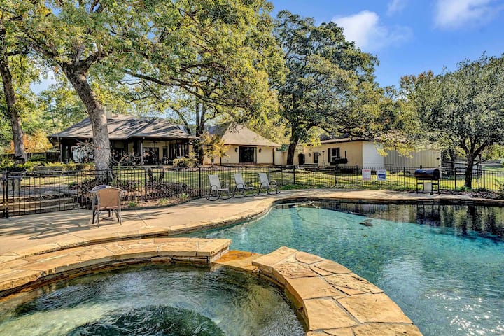 Private 10-acre secluded swim & tennis club