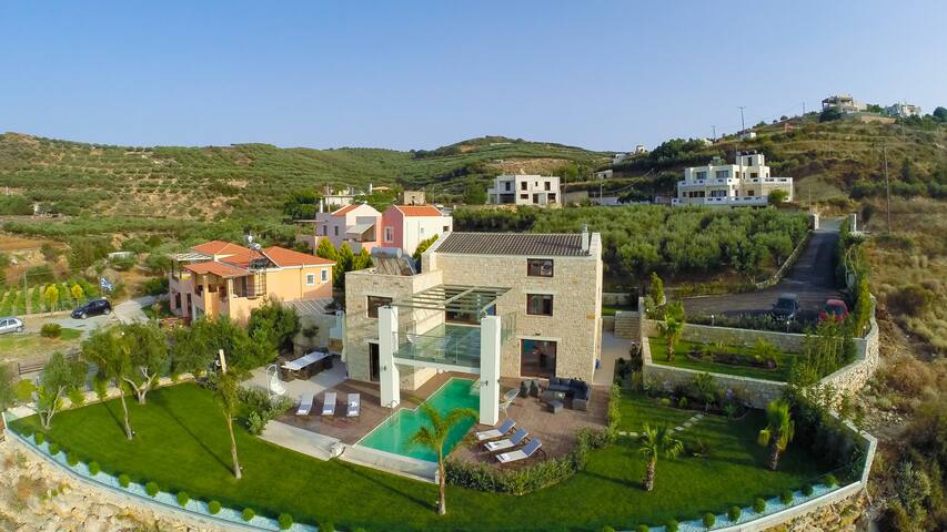 Villa Emilia Heated Pool Stunning sea & city view gallery image 3