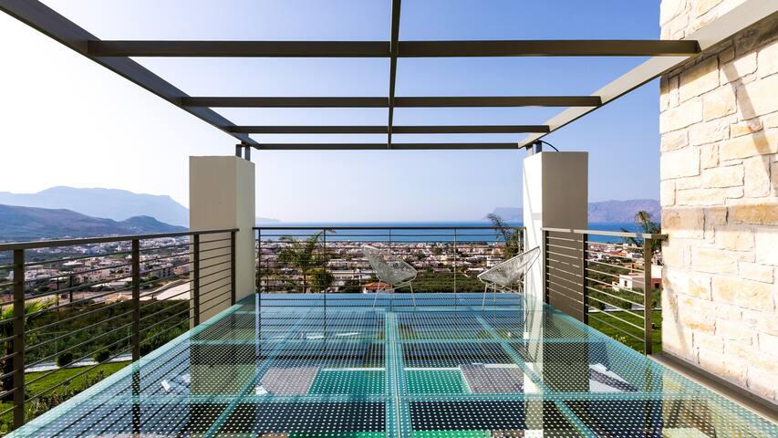 Villa Emilia Heated Pool Stunning sea & city view gallery image 4