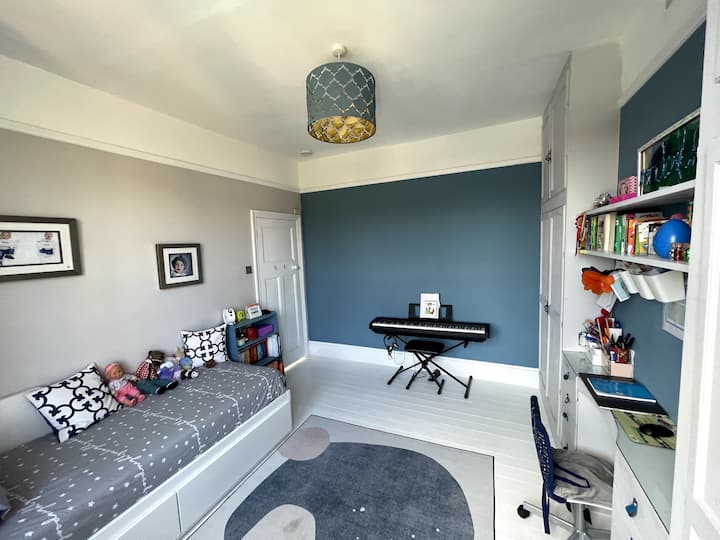 საძინებელი 1