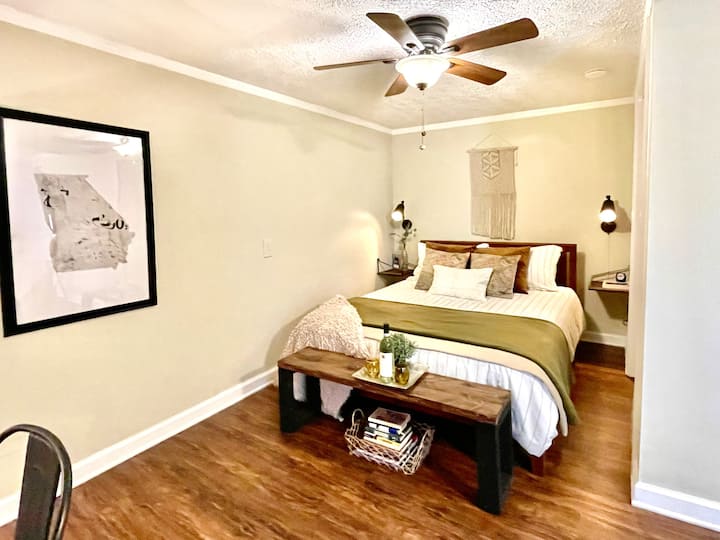 Cozy 5 Star Suite Near Helen & Wineries!