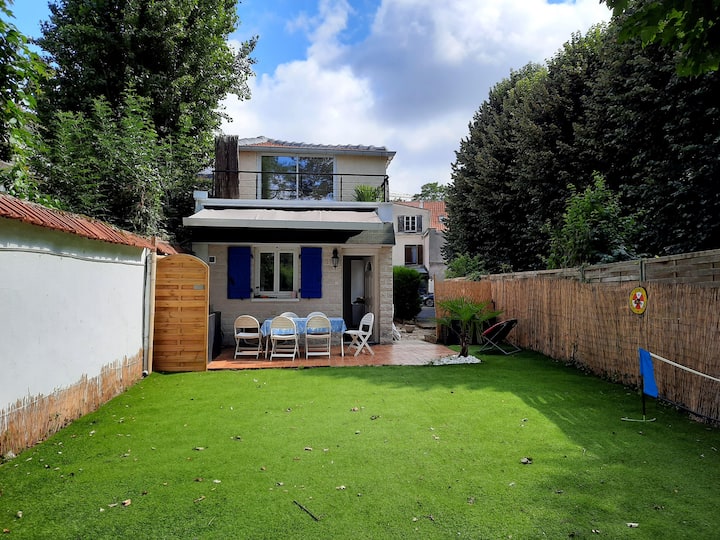 Maison Chaleureuse Avec Jardin - Ermont