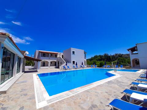Spiridoula -2  Bedroom Apartment with Pool View