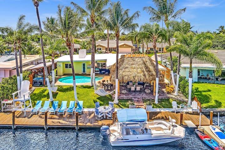 Tropical Resort! 1mi BEACH+HTD Pool+SPA+Boat Rntl!