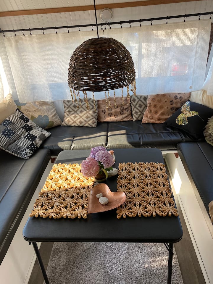 Comfortable Camper With All Necessities - Frankfort, MI