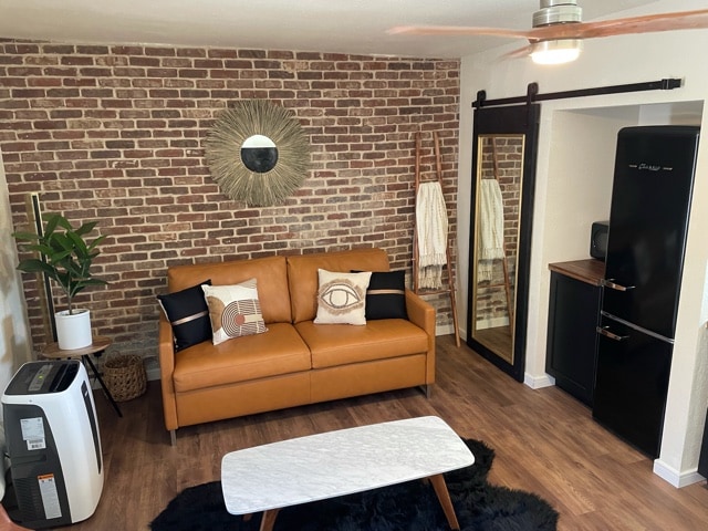Popular Airbnb listing: Charming Studio in The Heart of South Park in Greater Golden Hill