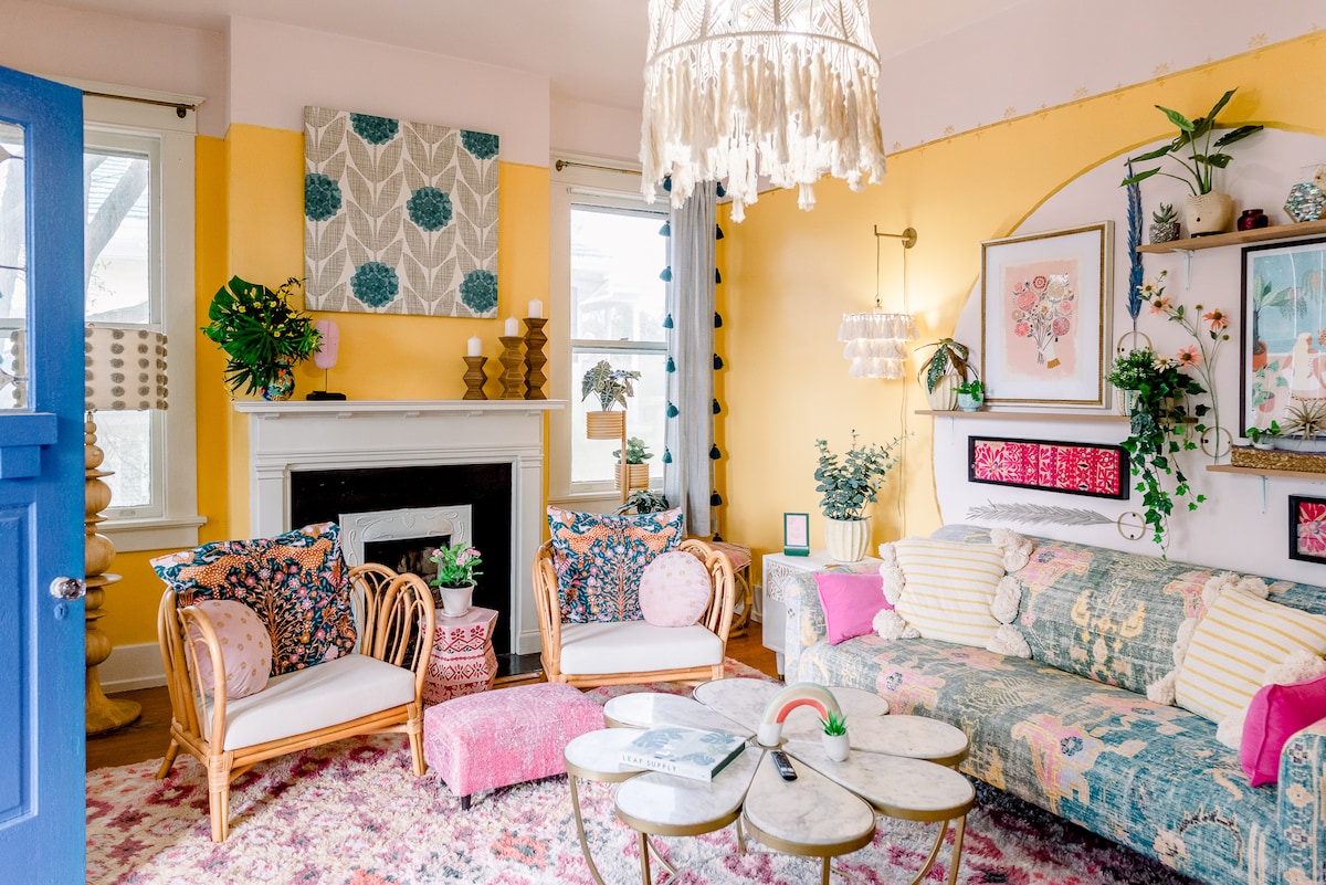 Popular Airbnb listing: Collected Oasis ~ UrPlace STE D ~ Summerville in Augusta