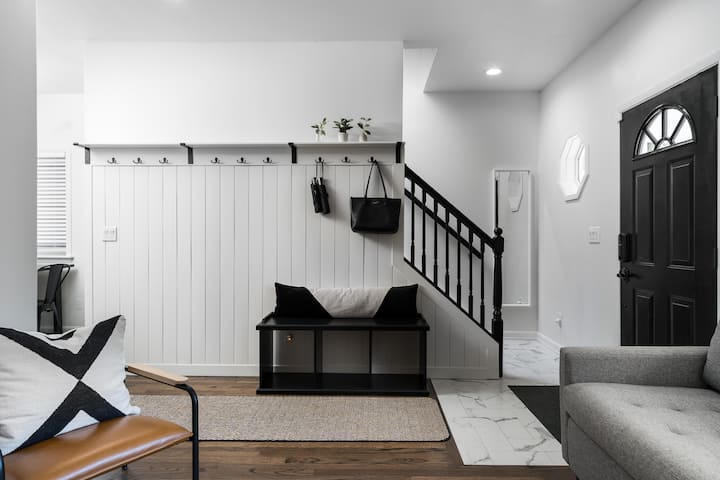 Hooks and bag storage for all guests when you walk in the door! 