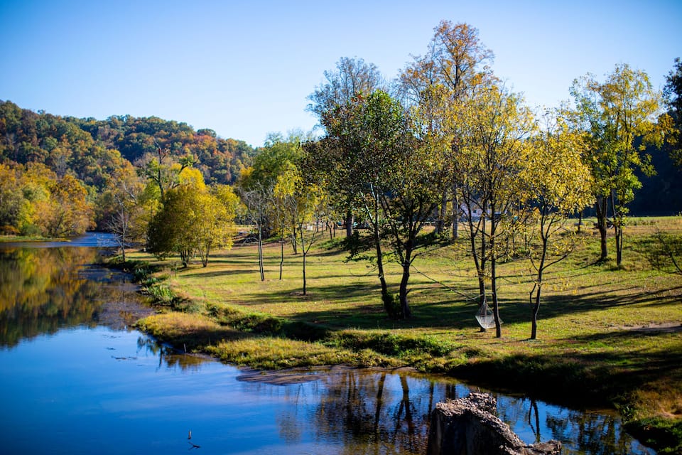 Watauga River Cottage in Johnson City, TN! — photo 1