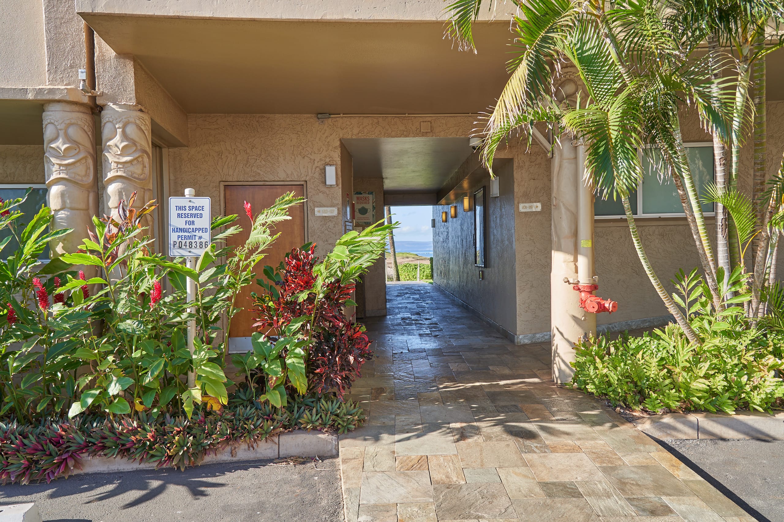 Condo in Kihei · ★4.9 · 2 bedrooms · 4 beds · 2 baths - Image 30