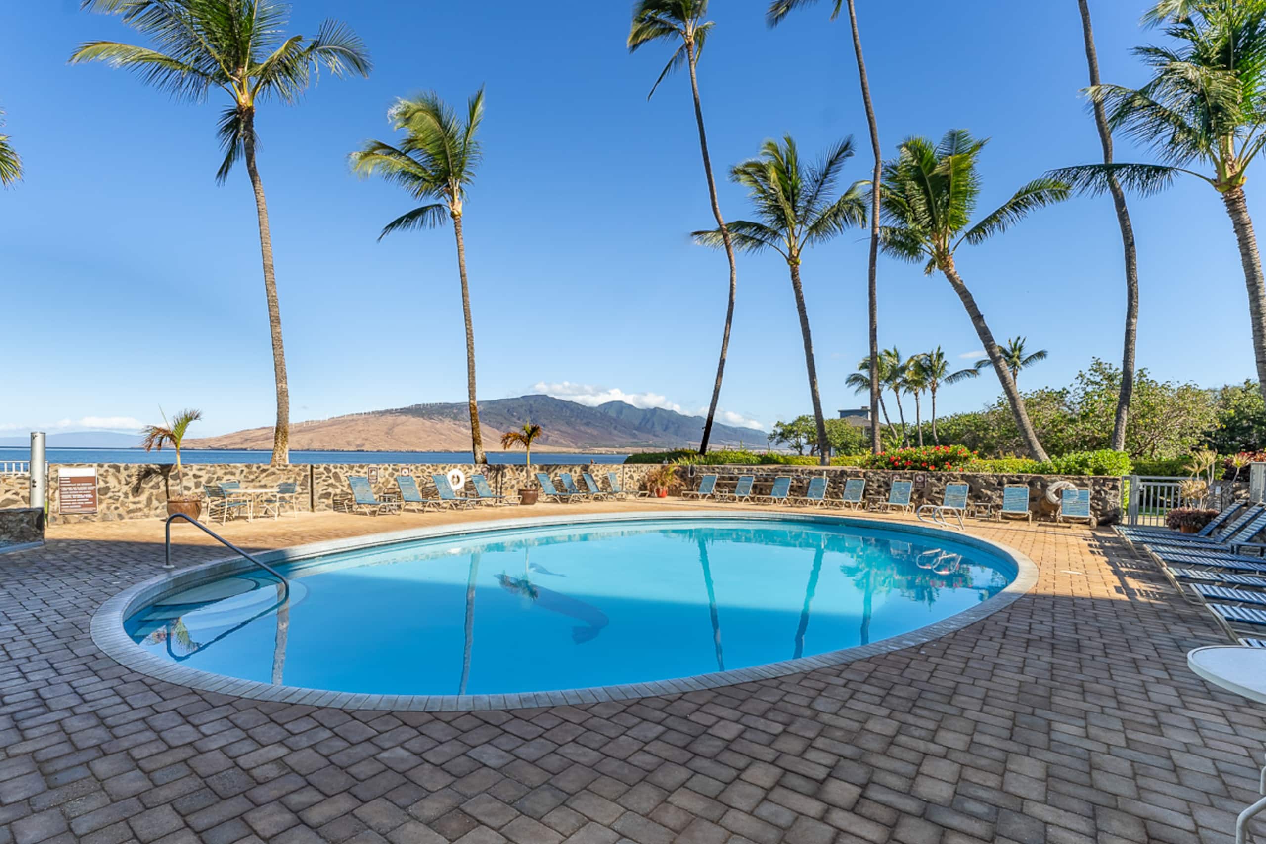 Condo in Kihei · ★4.9 · 2 bedrooms · 4 beds · 2 baths - Image 33
