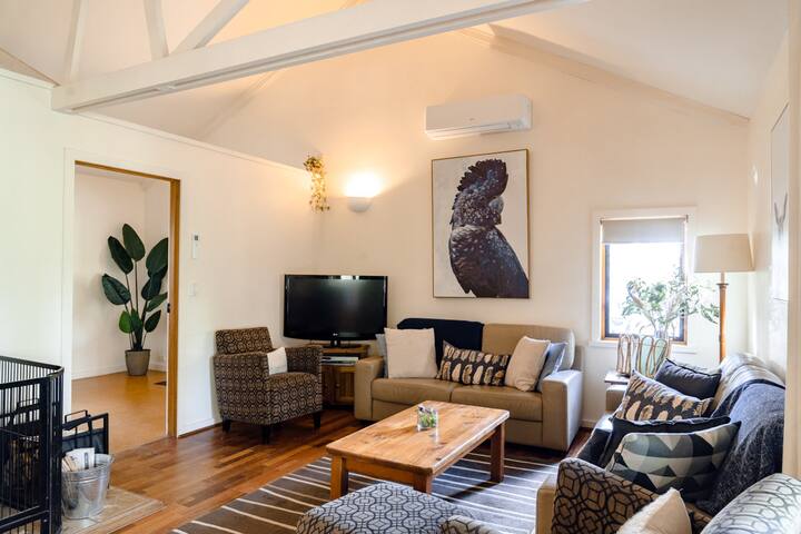 Family friendly cottage in the Otways! Mannagum gallery image 2