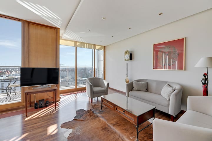 QFour managed Airbnb listing 1