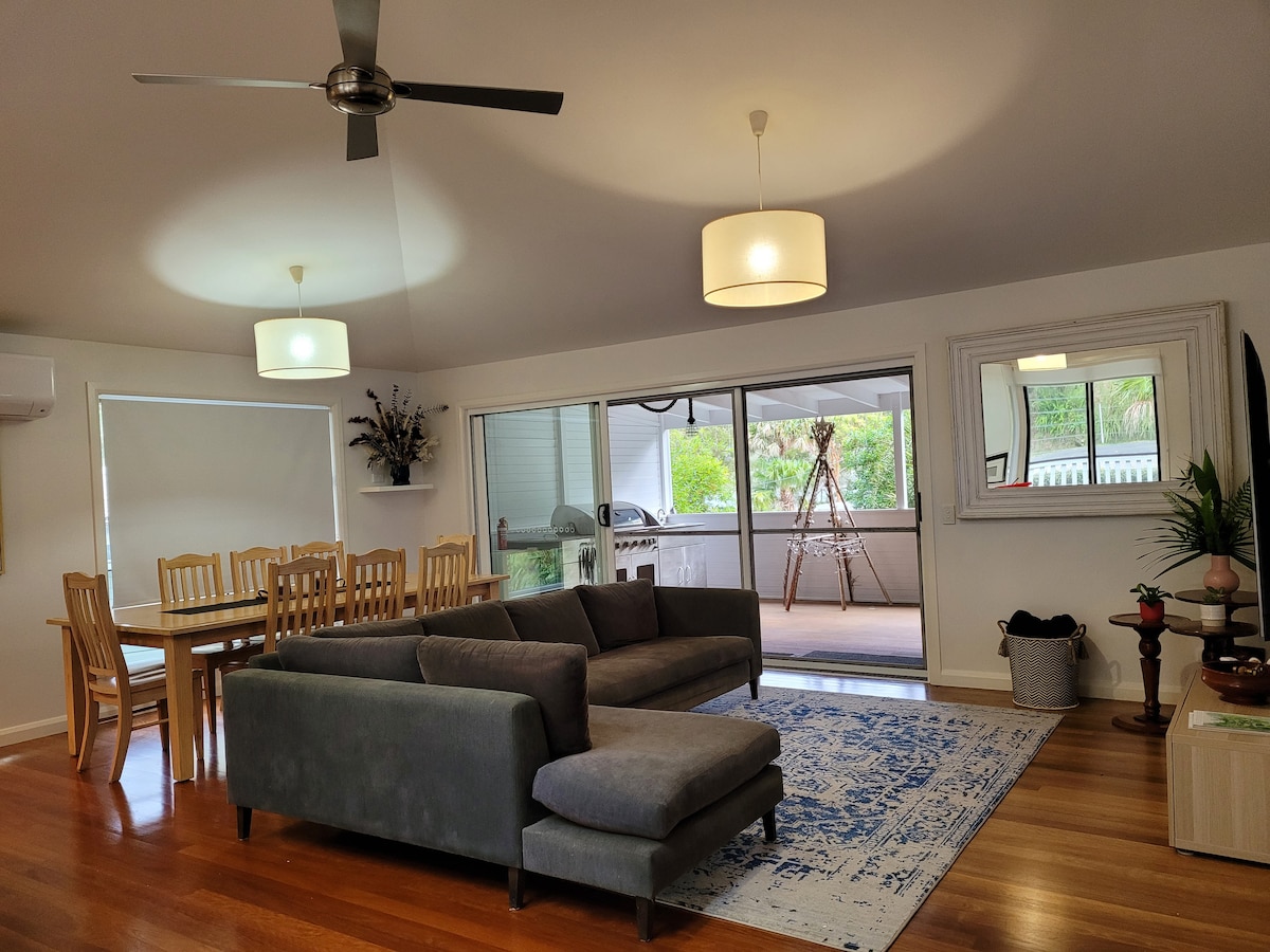 Top Airbnb: Laguna Smiths Lake in Smiths Lake