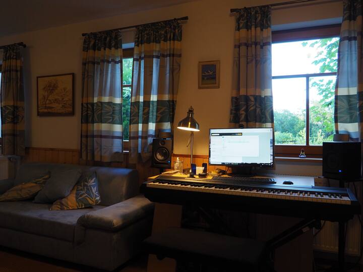 Beautiful and quiet living at the Burgberg in Erlangen