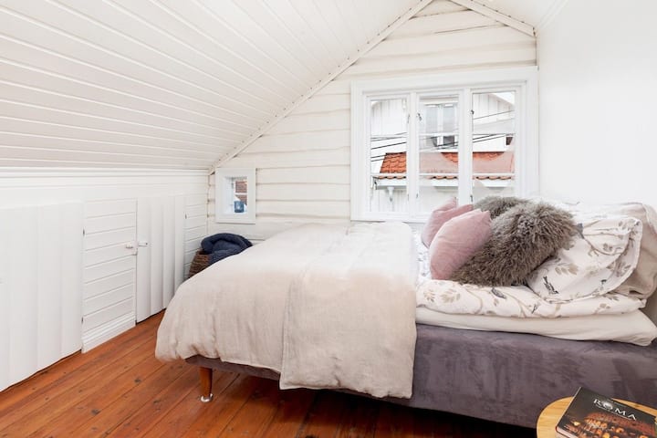 Bedroom upstairs with double bed 150 width