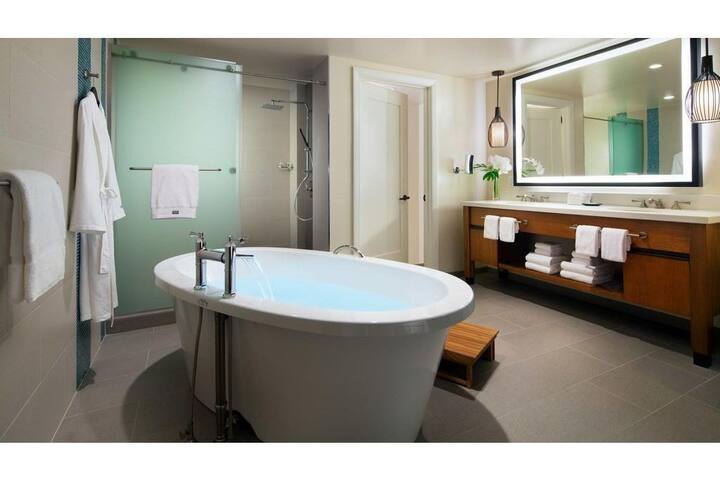 Westin Nanea 2BR-Peak Week without the Peak Price! gallery image 4