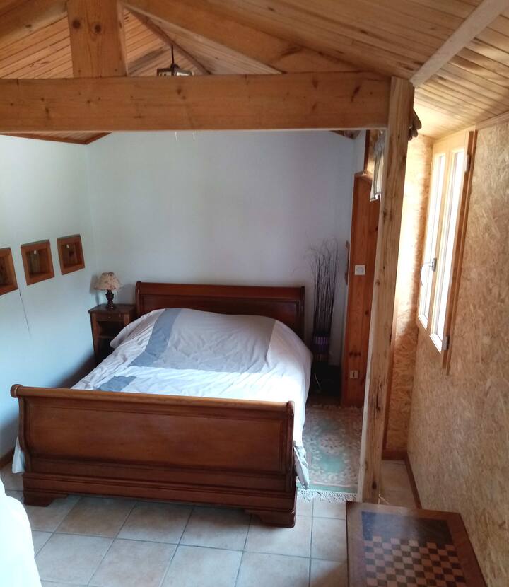 Dhoma e gjumit 2 (shtëpi në fermë)