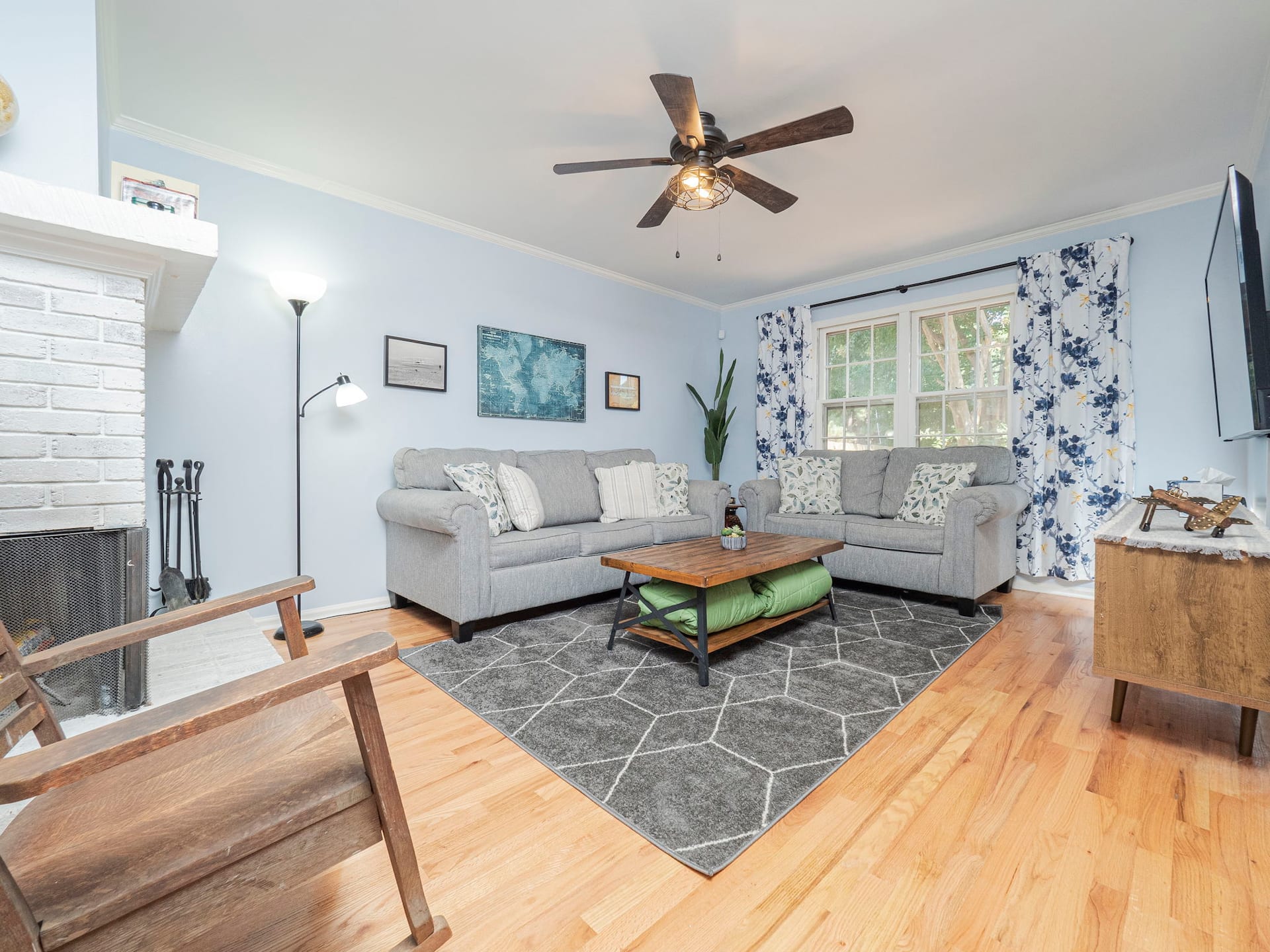 Newly Updated 3 Bedroom Townhome in Heart of Cary — photo 3
