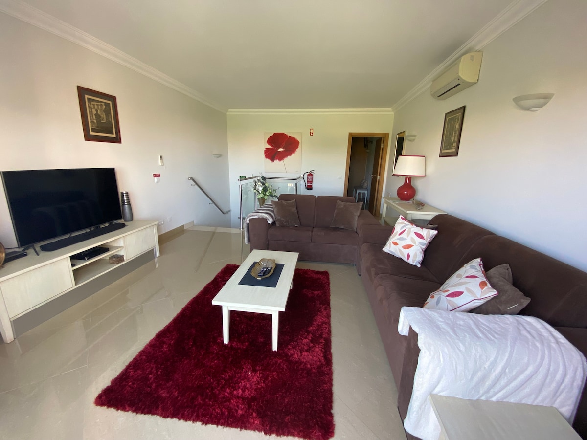 Bright,  yet cosy upper lounge area leading onto the spacious principal bedroom and en suite bathroom. Relax and watch your favourite shows in air conditioned comfort. Or stream your favourite music through the sound bar on the Samsung smart TV. 
