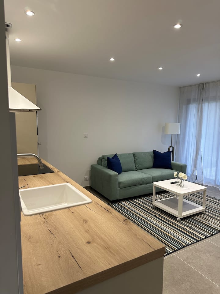 მისაღები სივრცე