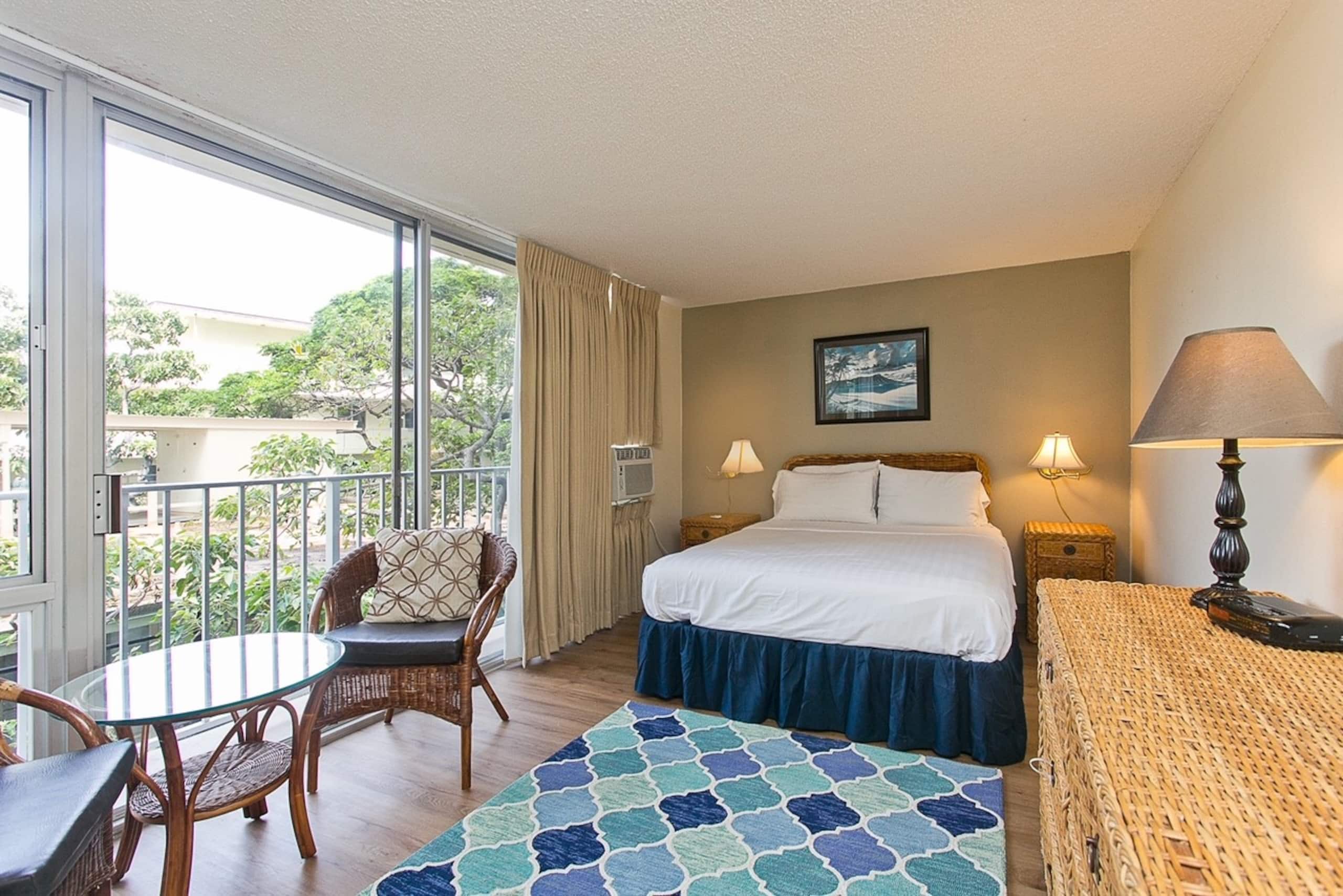 DHBH 501 Oceanfront Lanai Condo - Sleeps 4 - Image 2
