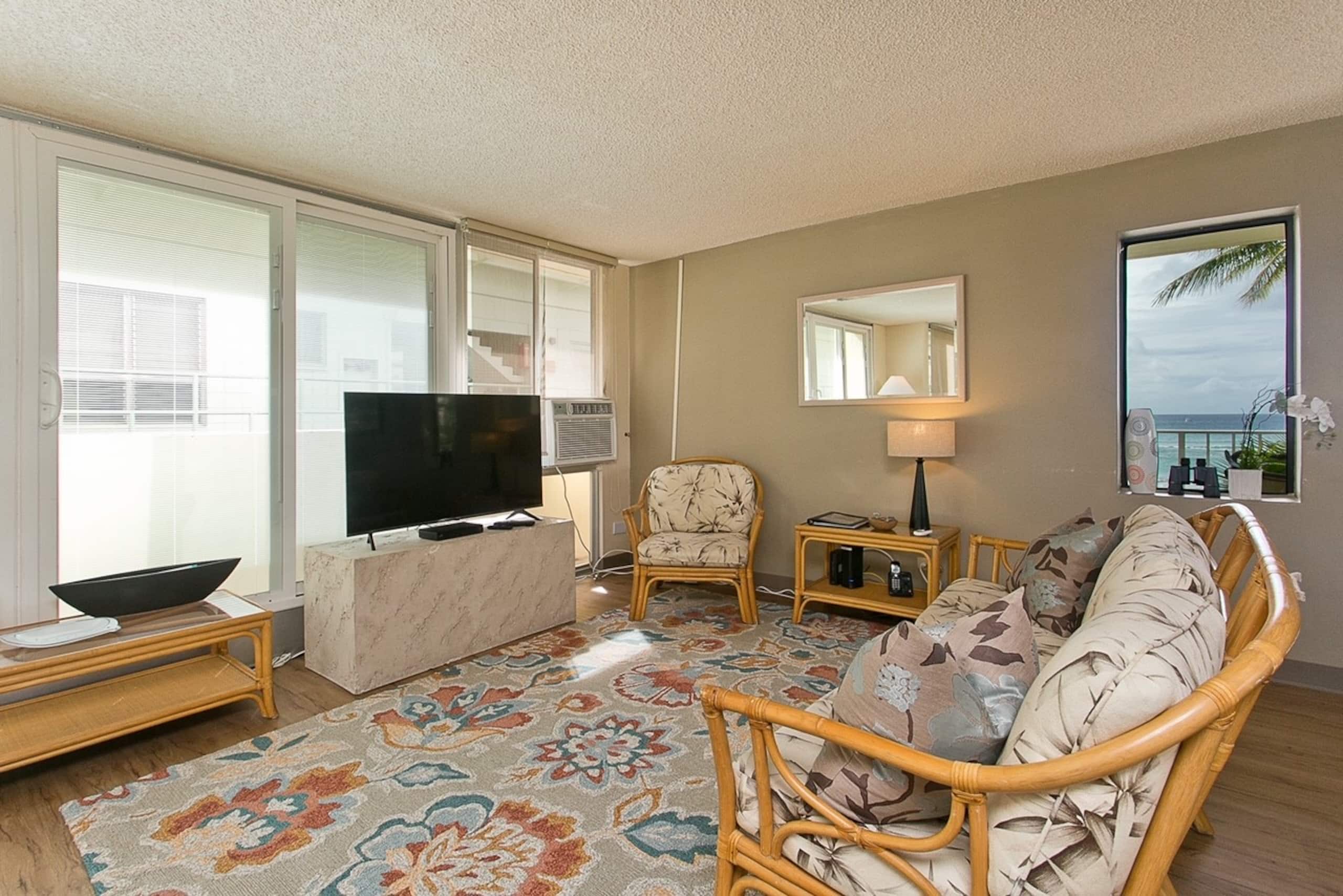 DHBH 501 Oceanfront Lanai Condo - Sleeps 4 - Image 4
