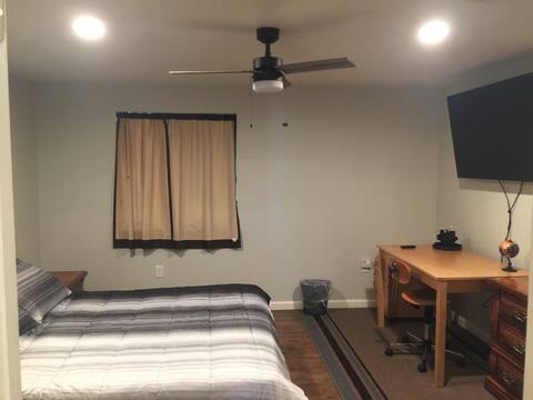 Modern Cozy Main House Between Ceres & Modesto