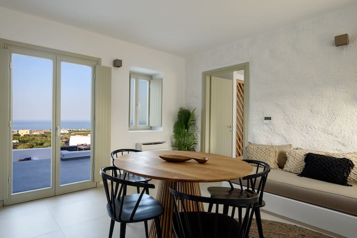 Executive Two Bedroom Suite With Pool & Sea View - Santorini