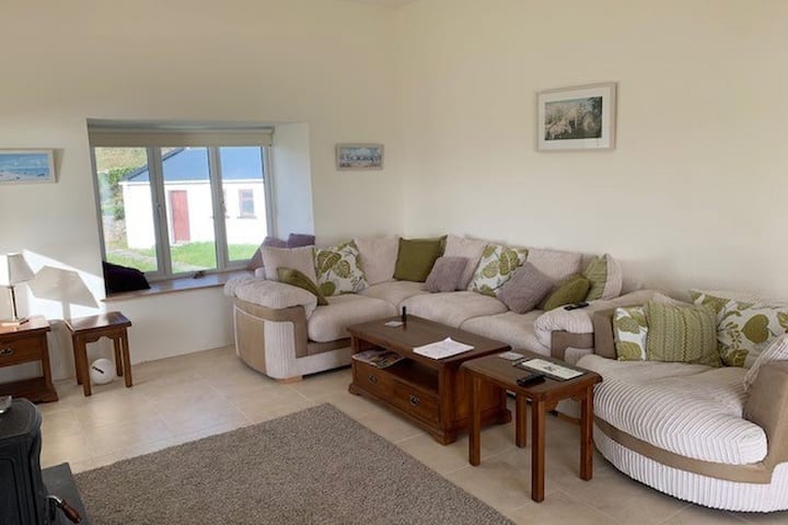 Modern 3 Bedroom Cottage With Amazing Sea View - Ireland