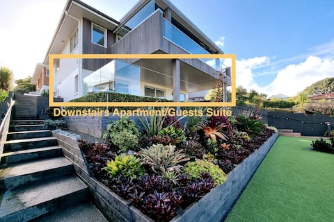 Fabulous Milford 1 Bedroom With Views & SkyTV