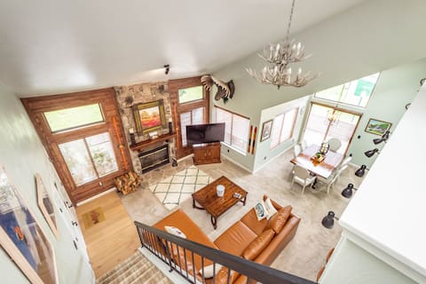 Seven Springs Sunridge year-round mountain chalet!