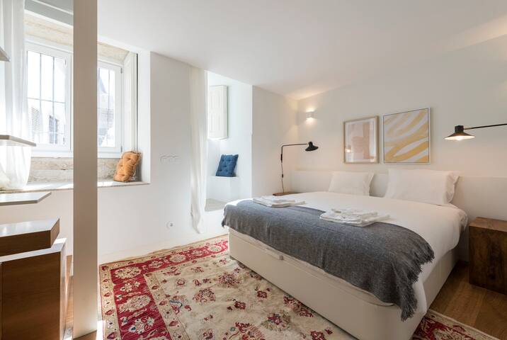 Classy & Stylish Porto 2Bedroom Duplex w/ Terrace gallery image 3