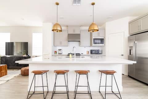 Brand-new 3-story home near Palo Alto, next to 84