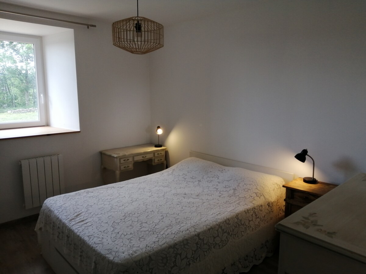 Spálňa 1
posteľ 140
zatemňovací záves 