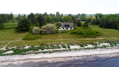House Beddingestrand, appr 25 m from beach