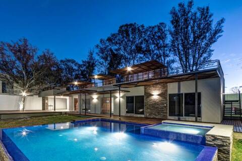 Country house w/terrace, garden and private pool